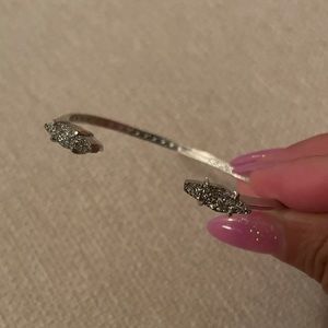 Kendra Scott bracelet